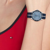 Tommy Hilfiger Reloj Analógico de Cuarzo para Mujer con Correa de Tejido de Plástico del Océano Azul Marina - 1782511
