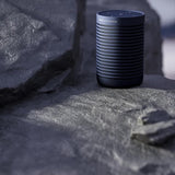 Bang & Olufsen Beosound Explore Altavoz de 360 Grados Bluetooth Portátil Inalámbrico de Alta Gama para Uso en Exteriores, Casa y Viaje, IP67 Resistente al Agua y Polvo, Hasta 27 horas Navy