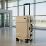 PELI ATX 22 Equipaje de Mano; Equipaje rígido Premium diseñado para Aventuras críticas y Viajes Diarios; Impermeable y a Prueba de Polvo; Volumen: 26 L; Color: Arena