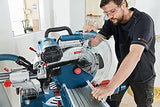Bosch Professional GCM 12 SDE - Ingletadora telescópica (1800 W, Ø disco 305 mm, Soft Start, vel. regulable, láser)