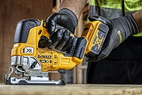 DEWALT Sierra de Calar XR 18V Sin Escobillas, 0-3200 cpm, Corte Bisel 45°, Profundidad en Madera 135mm, Metal 25mm, Acero 10mm, Incluye Maletín TSTAK II - DCS334NT-XJ