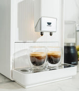 Incapto Aura Cafetera Superautomática | 19 Bares | Botón Doble Espresso | Cafetera de Grano Compacta y Diseño Elegante | Molinillo Regulable | Limpieza automática | Múltiples recetas (Blanco)