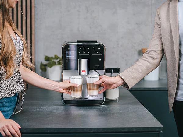 Melitta Barista T Smart F830-101, Cafetera Superautomática con Molinillo Silencioso, App Connect, Pantalla Táctil, 18 Recetas, 15 Bares, 1.8 l, Plata