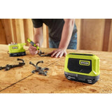 Ryobi - Pequeño Altavoz Portátil Bluetooth Compacto 18V One+ - hasta 20 Horas de Reproducción con 1 Batería de 2,5 Ah - Alcance del Bluetooth 25m - Se Vende sin Batería ni Cargador - RBTM18-0