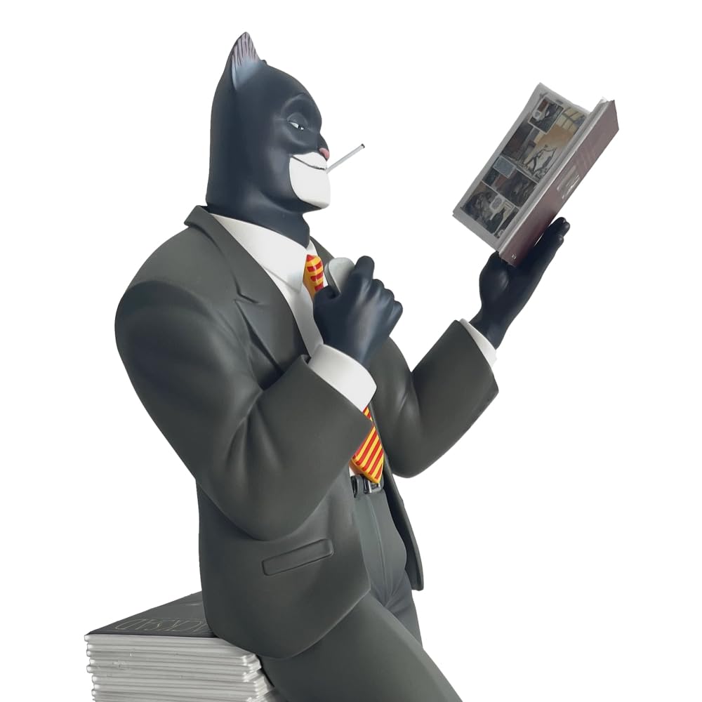 Plastoy Collectoys - Figura de Blacksad Pila de Libro