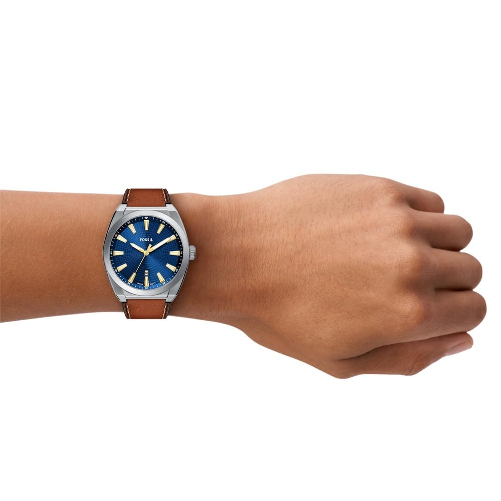 Fossil Reloj Everett para Hombre, Movimiento de Cuarzo con Fecha a Tres Agujas y Correa de Piel o Acero, Marrón y Azul