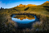 OM SYSTEM Objetivo - M.Zuiko Digital ED 8 mm F1.8 Pro, Longitud Focal Fija rápida, Apto para Todas Las Cámaras MFT, Modelos Olympus OM-D & Pen, Serie G de Panasonic, Negro