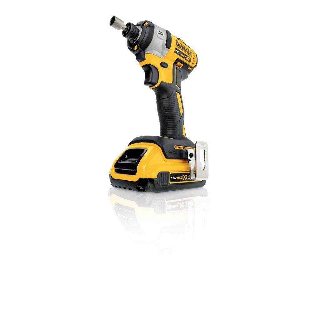 DEWALT DCF887D2-QW - Atornillador Impacto sin Escobillas XR 18 V, 2.0 Ah, 205 Nm, 3 Velocidades, Motor sin Escobillas, Luz LED Triple, Incluye 2 Baterías, Cargador Multivoltaje y Maletín de Transporte