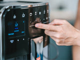 Melitta Barista T Smart F830-101, Cafetera Superautomática con Molinillo Silencioso, App Connect, Pantalla Táctil, 18 Recetas, 15 Bares, 1.8 l, Plata