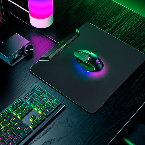 Razer HyperFlux V2 - Sistema de Alfombrilla de Carga inalámbrica para Ratones de Juego - Alfombrilla de ratón de Juego y Disco de Carga (indicador LED de Carga, pies de Goma Antideslizantes) Negro