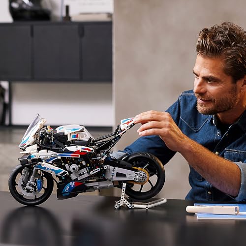 LEGO Technic BMW M 1000 RR, Motos a Escala, Regalo Coleccionable para Hombres y Mujeres, Maqueta para Construir para Adultos 42130