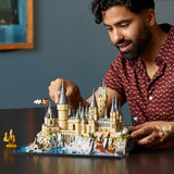 LEGO 76419 Harry Potter Castillo y Terrenos de Hogwarts, Set con Lugares Emblemáticos: Torre de Astronomía, Gran Comedor, Cámara de los Secretos y más, Maqueta de Exposición para Fans Adultos