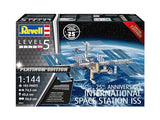 Revell Maqueta de construcción I Set de Regalo 25th Anniversary ISS Platinum Edition I INT. Estación Espacial I 250 Piezas I Escala 1:144 I para niños y Adultos a Partir de 13 años
