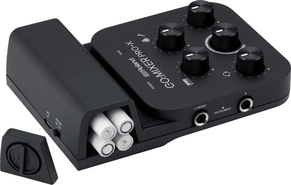 Mezclador de audio para smartphones Roland GO:MIXER PRO-X | Conecta y mezcla hasta 7 fuentes de audio | Añade audio con calidad de estudio a tu contenido y transmisiones en redes sociales