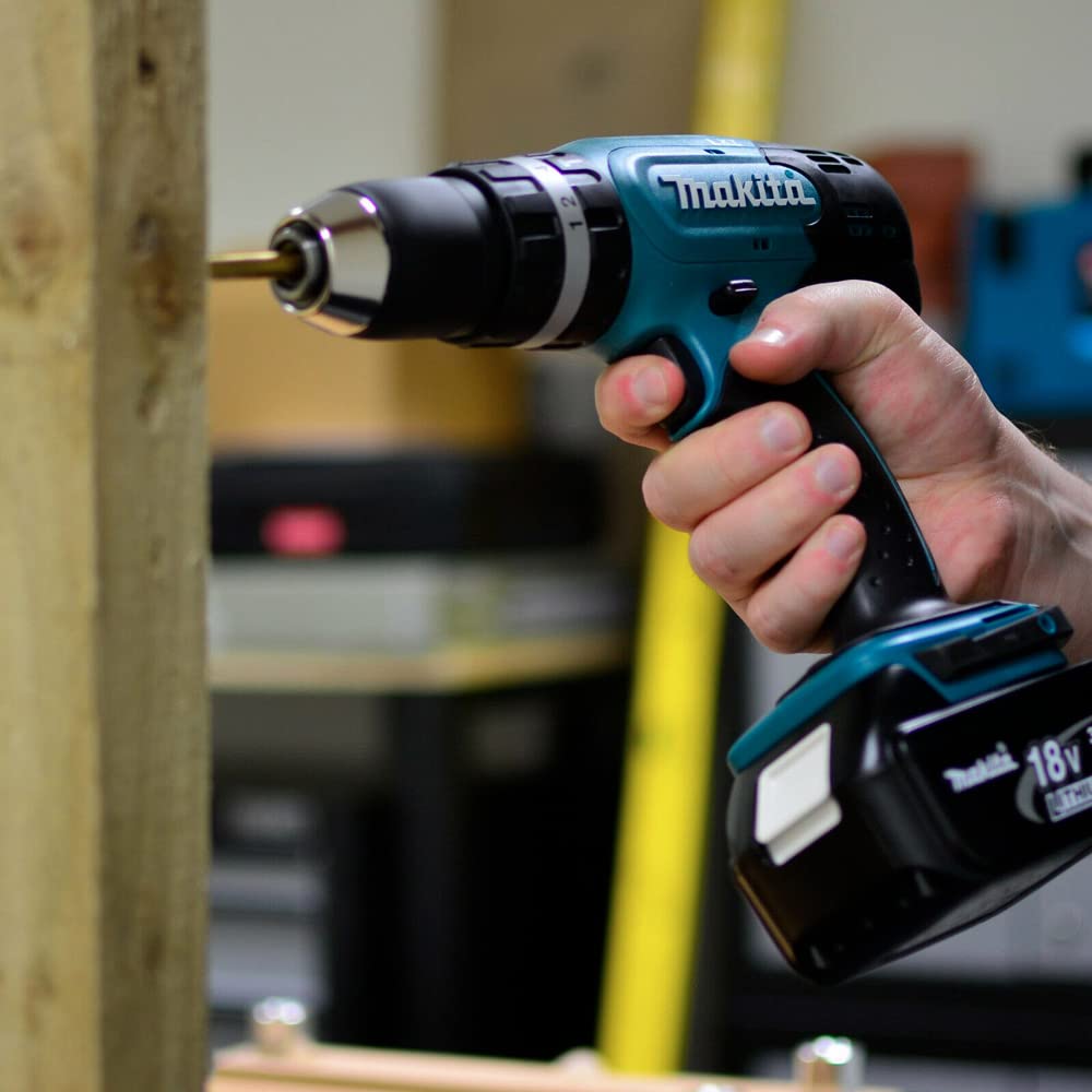 Makita DHP453RFX4 Taladro Percutor Batería 18V LXT 42Nm 2x3.0Ah 74 Accesorios