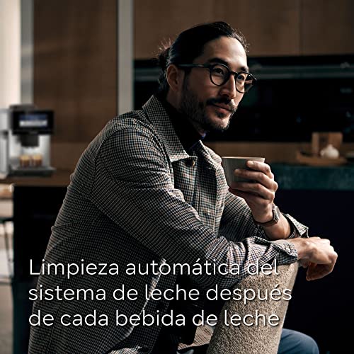 SIEMENS, cafetera superautomática, EQ900, Modo Barista, 2 molinillos cerámicos, Display Touch&Slide de 6,8", conectividad Home Connect, acero inoxidable, TQ903R03