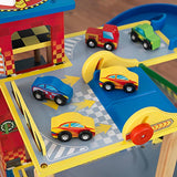 KidKraft Garaje y Pista Mega Ramp para niños 3+ años, Parking con Ascensor Funcional, gasolinera, señales de tráfico, 5 Coches de Juguete y un helicóptero (63267)