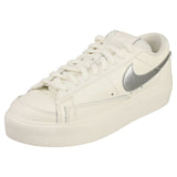 NIKE Blazer Low Fur, Zapatillas Mujer, Sail Metalic Silver, 41 EU