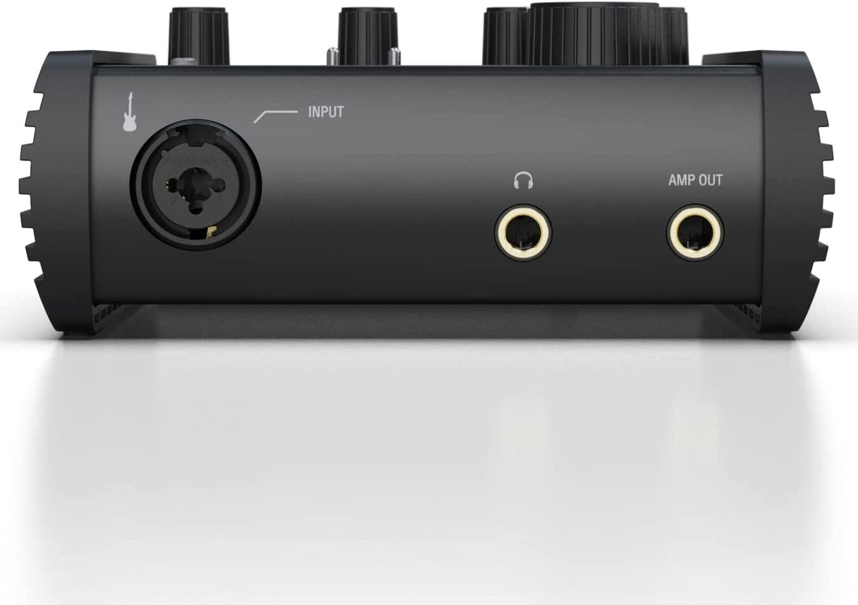 AXE I/O ONE de IK Multimedia, interfaz de audio USB compacta con diseño de tono de guitarra avanzado Z-TONE. Conector USB-C. Viene con TONEX SE y AmpliTube 5 SE