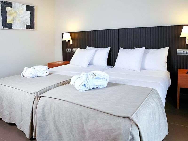 Smartbox - Caja Regalo - Escapada de Luxe: 1 nit amb sopar i accés a un Hotel SPA o balneari de Catalunya - Ideas Regalos Originales