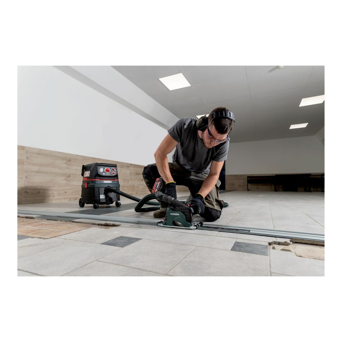 metabo WB 18 LT BL 11-125 613054660 - Amoladora angular inalámbrica (125 mm, 18 V, 5,5 Ah)