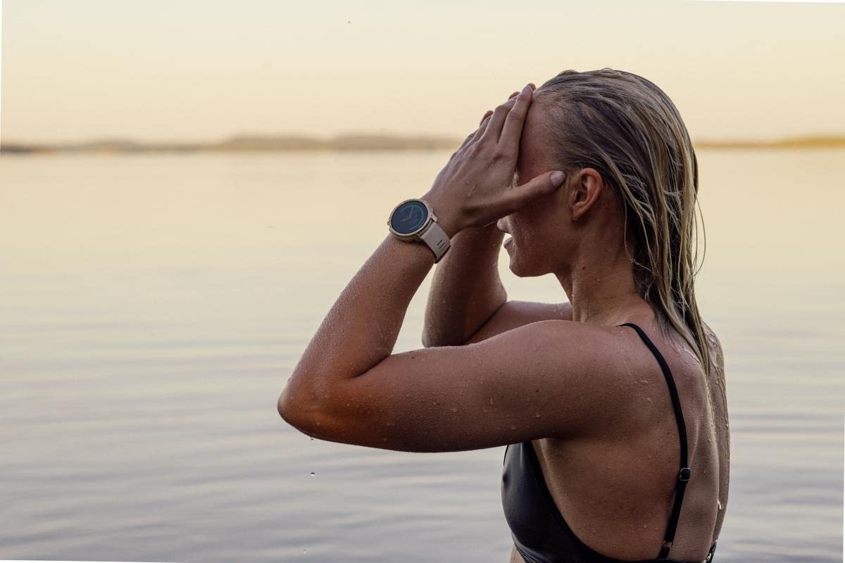 Polar Grit X Pro Titan - Outdoor Multisport GPS Watch - Durabilidad Militar, Cristal de Zafiro, FC en la Muñeca, Batería de Larga Duración, Orientación, para Deportes al Aire Libre, Trail Running