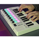 M-Vave SMK 25 MKII - Teclado Controlador Inalámbrico BT Midi con 16 Drum Pads Retroiluminados, 8 Botones, Arpegio, USB, Blanco