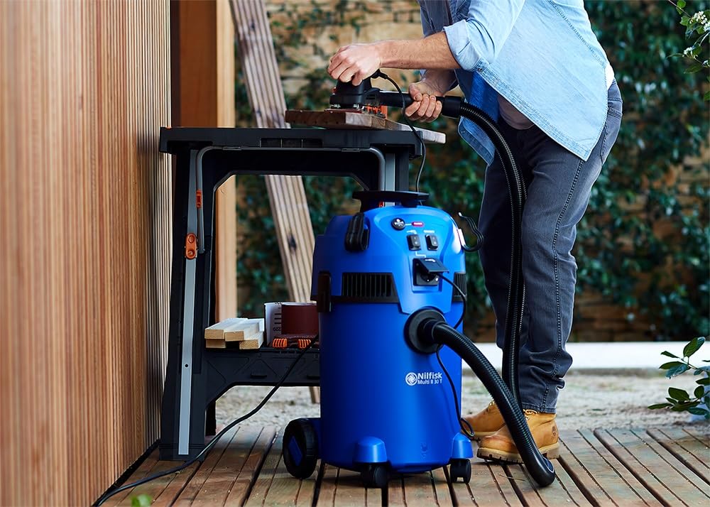 Nilfisk Multi II 30L T Aspirador de Agua y Polvo Potente - Aspiradora de Bricolaje para Sólidos y Liquidos, Seco y Húmedo, Exterior e Interior (1400 W)