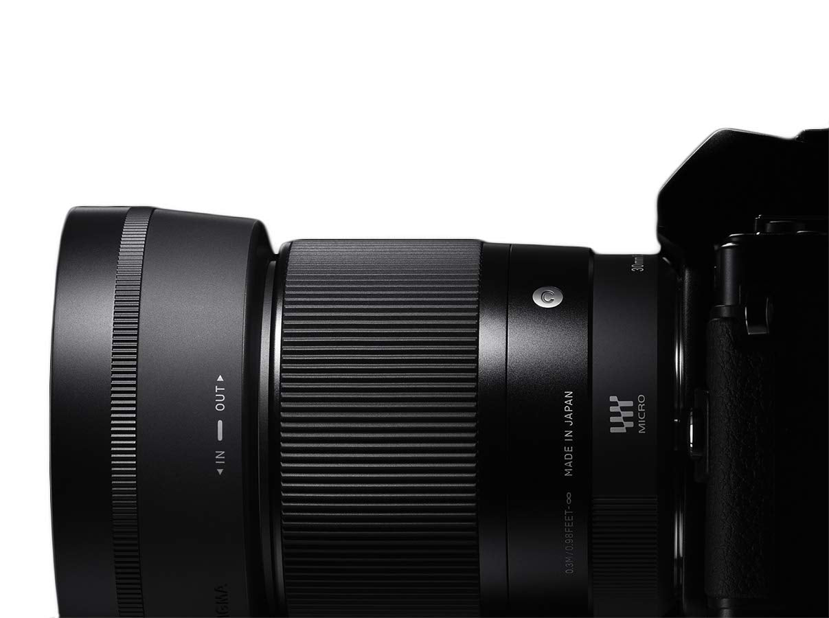 Sigma 30mm f/1.4 DC DN Contemporary - Objetivo estándar para el sistema Micro Cuatro Tercios, color negro