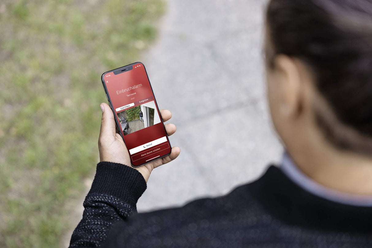 Bosch Smart Home Cámara exterior Eyes, cámara de seguridad compatible con Amazon Alexa