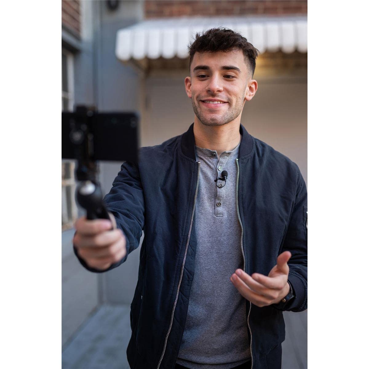 Sennheiser MKE 200 + Kit Móvil, Micrófono Direccional para Cámara con Pinza para Smartphone y Minitrípode Manfrotto PIXI, 509256