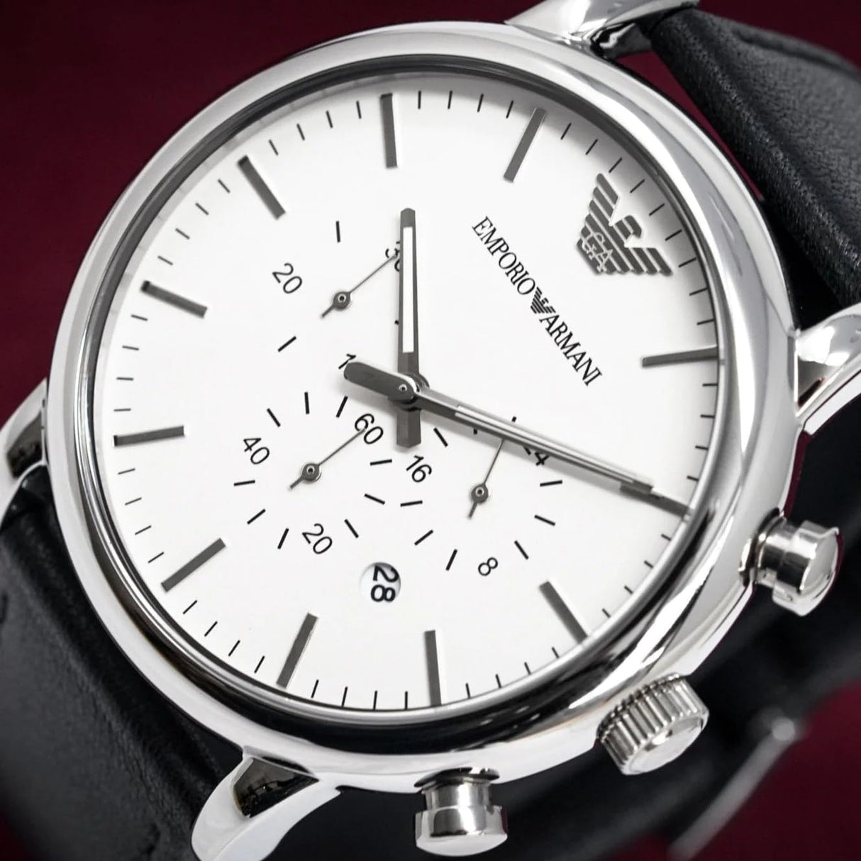 Emporio Armani Reloj Hombre, Movimiento cronógrafo de cuarzo, caja de 46mm Plata / Acero inoxidable con correa de piel, AR1807, Blanco hueso y tono plata