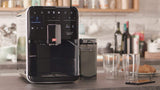 Melitta Barista TS Smart F850-102 - Cafetera superautomática con molinillo silencioso integrado, máquina de café inteligente con hasta 21 recetas de café, 1,8 L, negro