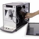 Melitta Solo&Perfect Milk E957-203, Cafetera Superautomática con Molinillo, Auto Capuchinador, 15 Bares, Café en Grano, Limpieza Automática, Personalizable, Plata