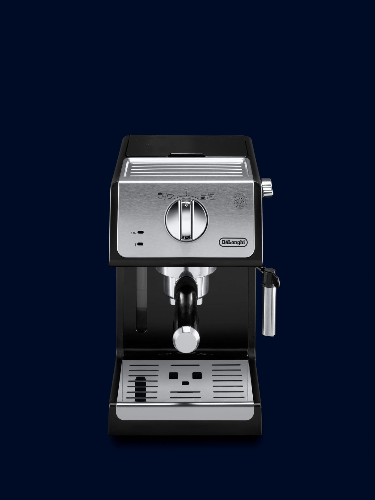 De'longhi - Cafetera de Bomba Tradicional para Espresso y Cappuccino, para Café Molido y Monodosis, 2 Tazas Simultáneamente, Depósito de Agua de 1.1l, 1100 W, ECP 33.21, Negro y Plata