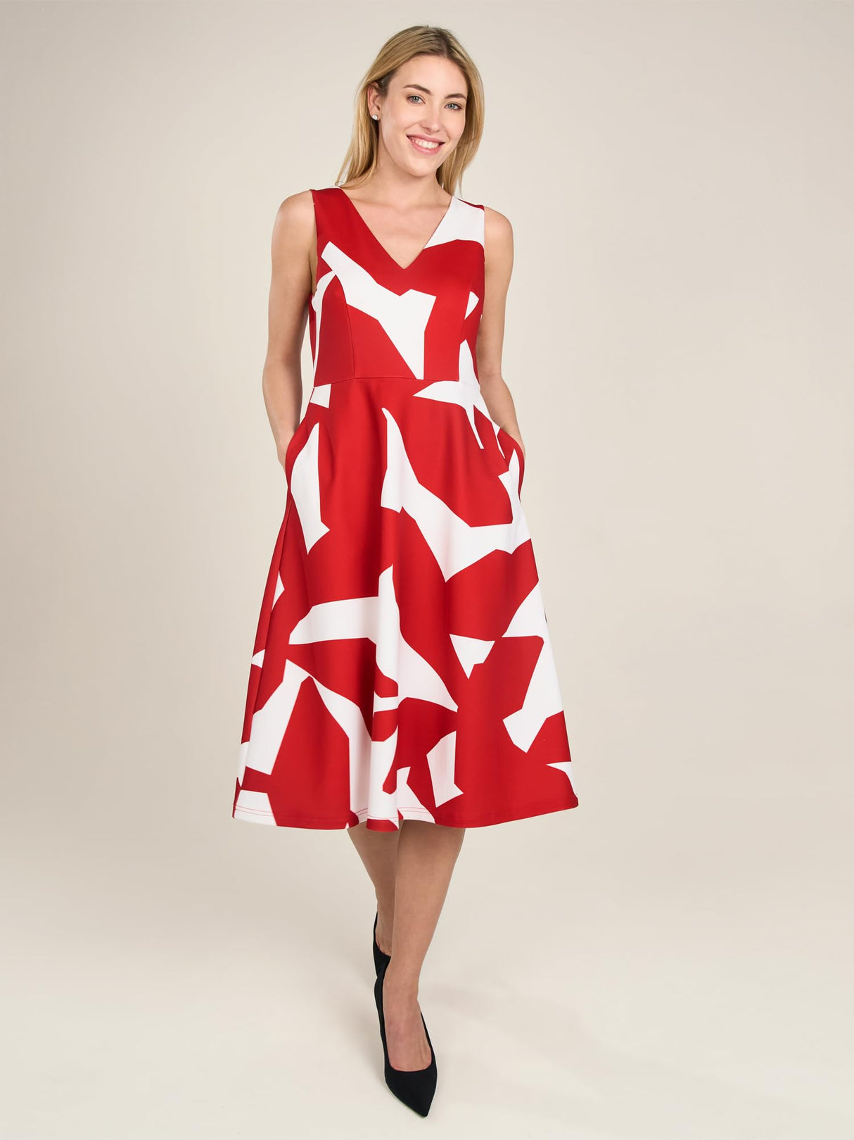 APART Fashion Apart Kurzes Kleid aus Jersey-Stoff Allover mit Vestido, Rojo-Crema, 46 Mujeres