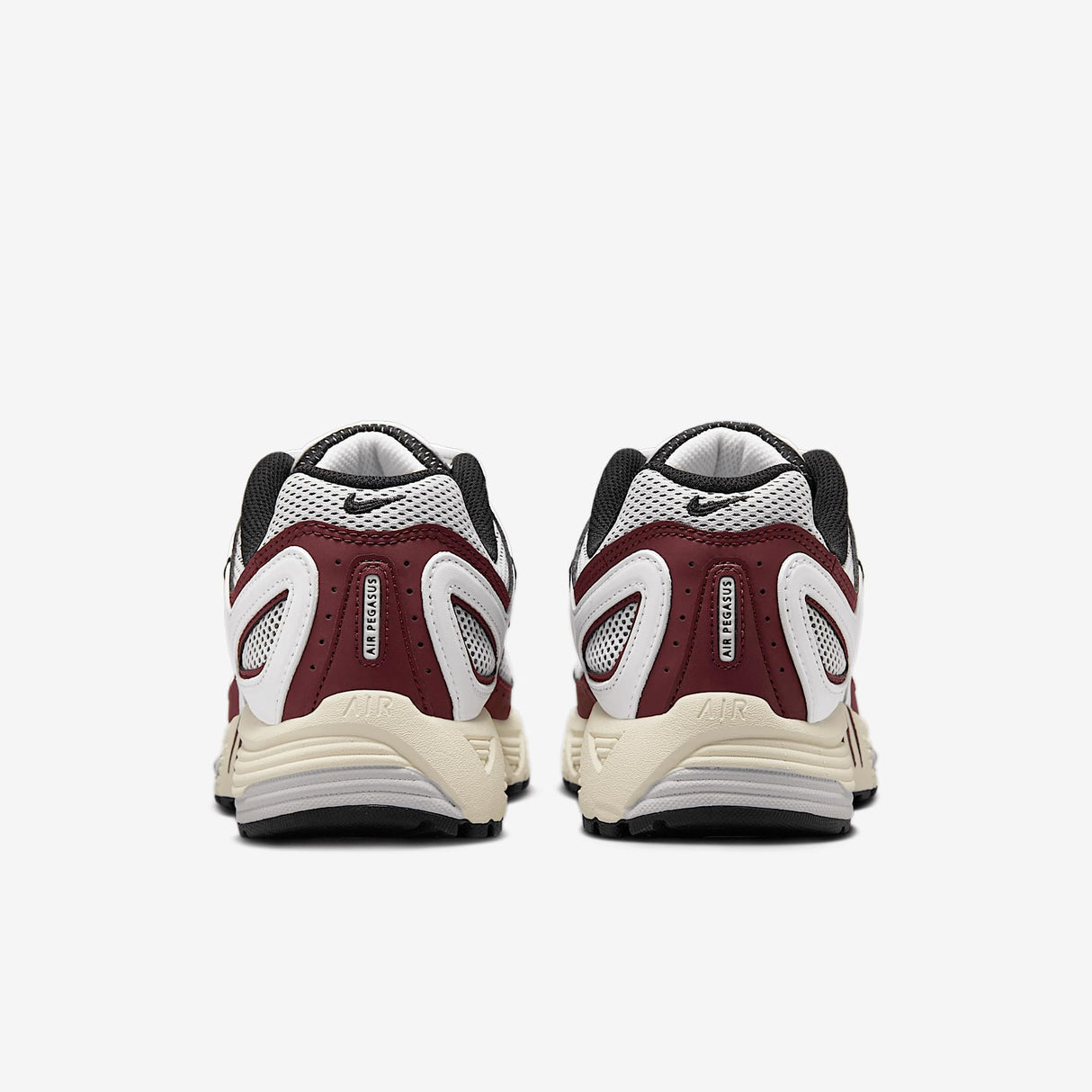 NIKE Air Pegasus 2005, Sneaker Mujer, Dark Team Red White Black Pure Platinum, 39 EU