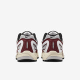 NIKE Air Pegasus 2005, Sneaker Mujer, Dark Team Red White Black Pure Platinum, 39 EU