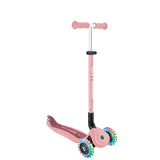 Globber - GO•UP Active Lights 360 - Patinete evolutivo con Asiento Giratorio 360°, reposapiés, Luces LED y 3 Ruedas, para niños de 15 Meses a 6 años - Rosa Pastel