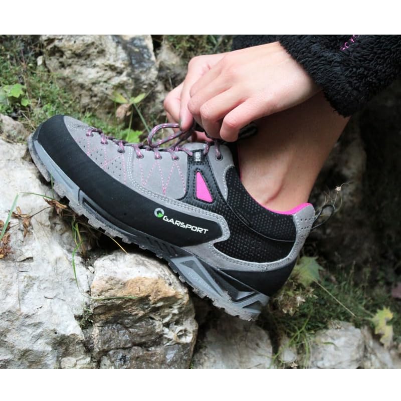 Garsport Mountain Tech Low WP Woman, Trekking Shoe Mujer, Antracita/Fucsia, 42 EU