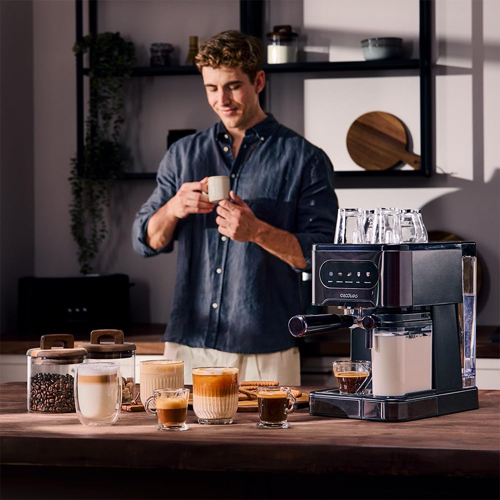 Cecotec Cafetera Express Semiautomáticas Power Espresso 20 ColdBrew Latte. 1350W, 20 Bares, Frío, Templado o Caliente, Pantalla Táctil, 1.5L Depósito Agua y 500ml Leche, Calientatazas, Doble Brazo