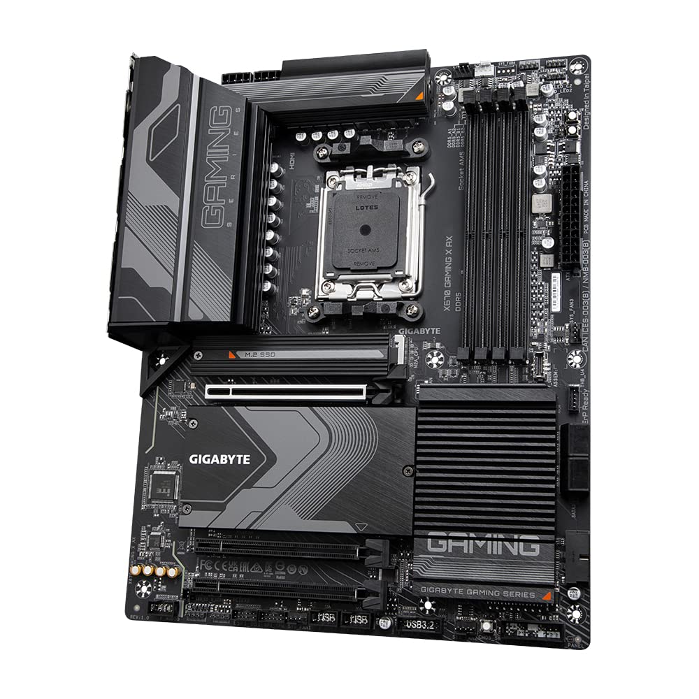GIGABYTE X670 GAMING X AX Placa base - Compatible con AMD Ryzen 9000 Series CPUs, 16+2+2 Phases Digital VRM, up to 8000MHz DDR5 (OC), 1xPCIe 5.0 + 3xPCIe 4.0 M.2, Wi-Fi 6E, 2.5GbE LAN, USB 3.2 Gen 2x2