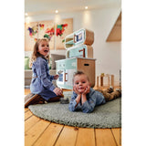 Janod - Cocina de doble cara- Cocina de madera para niños Recto-Verso - Cocina con luz y sonido - Con 7 accesorios - De 3 a 8 años, J06594
