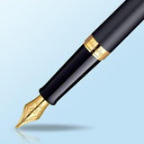 Waterman Hémisphère pluma estilográfica | color negro mate con adorno de oro de 23 quilates | plumín mediano con cartucho de tinta azul | estuche de regalo