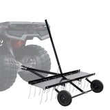 VEVOR Cortacéspedes de Remolque detrás de 1219 x 1140 x 865 mm con 24 Púas de Acero con Resorte, Rastrillo de Césped para ATV o Cortacésped, con Mango de Elevación para Césped de Granja de Jardín