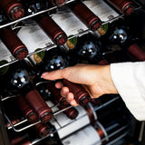 Cecotec Vinoteca 24 Botellas GrandSommelier 24000 Black. Compresor Silencioso, 5-18ºC, Control Táctil, Luz LED, Puerta Negra, Estantes Inox, Eficiencia Energética Clase G