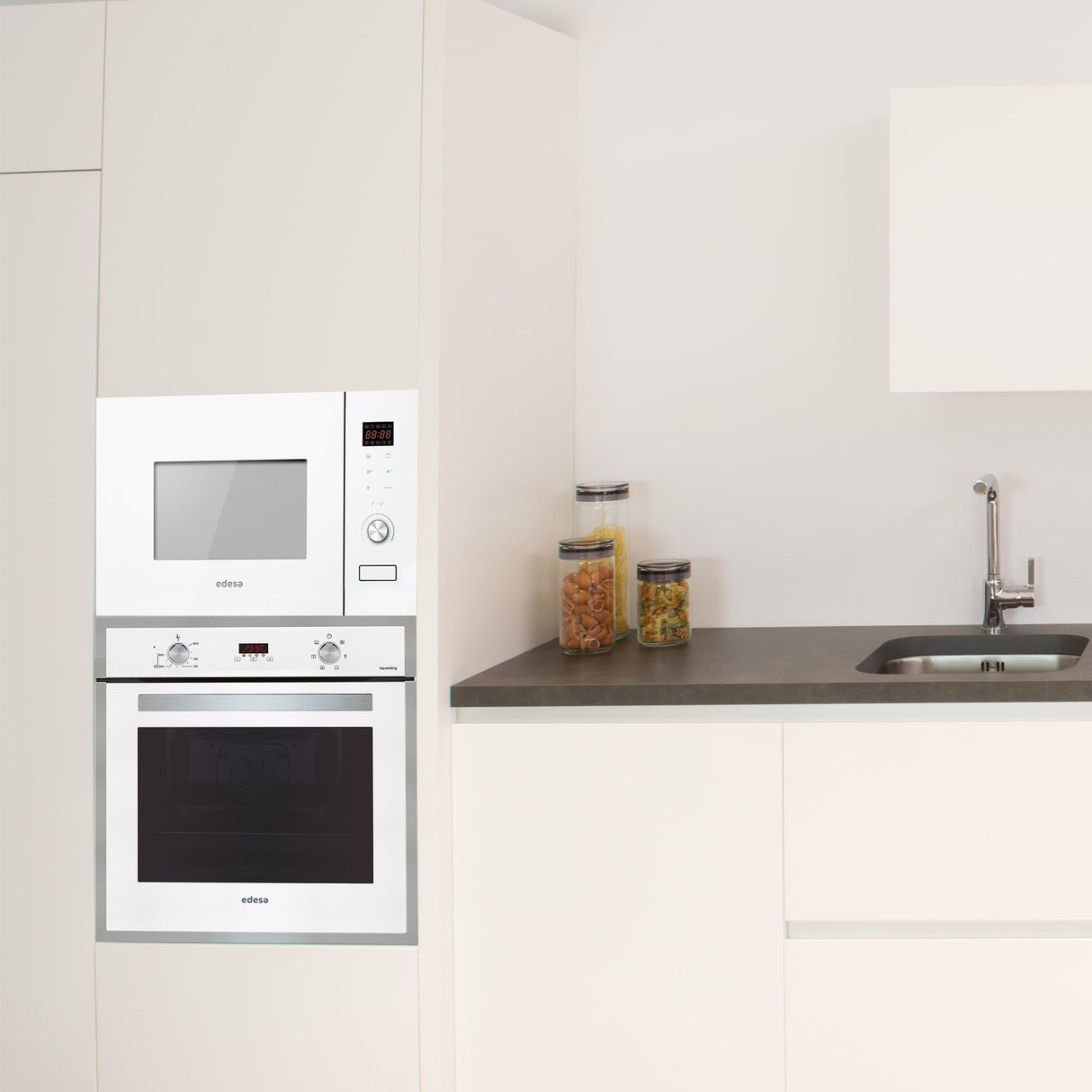 EDESA Microondas EMW-2020-IG WH de encastre de 20 litros, 800W y con grill 1000W Recinto interior de acero inoxidable Funciones de Descongelación y calentamiento Ancho 59.5 Color Blanco