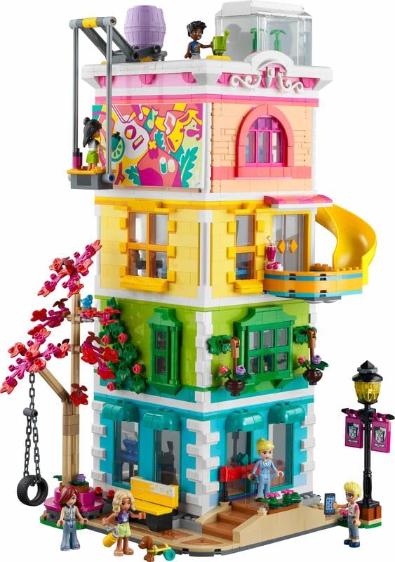LEGO Friends Centro Comunitario de Heartlake City de Juguete - Set Modular con 5 Plantas, 6 Mini Muñecos, Figura de Perro y Accesorios Creativos - Regalo de Cumpleaños para Niñas de 9+ Años 41748