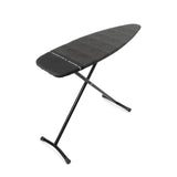 Tabla de Planchar Brabantia D, 135x45cm - Denim Black| 100% algodón Comercio Justo | Tam. XL, Amplia superf. | Zona Resistente al Calor para generadores Vapor | Tabla Planchar Plegable y Uso Sentado