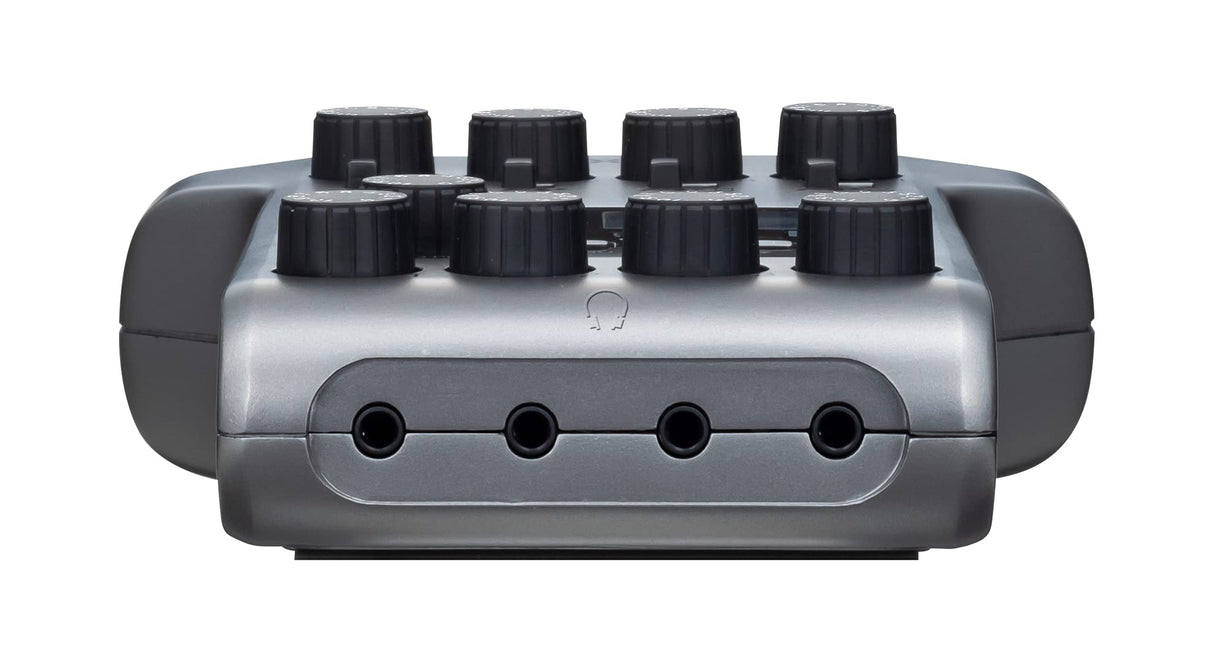 Zoom P4 PodTrak - Podcasting Mixer and Interface